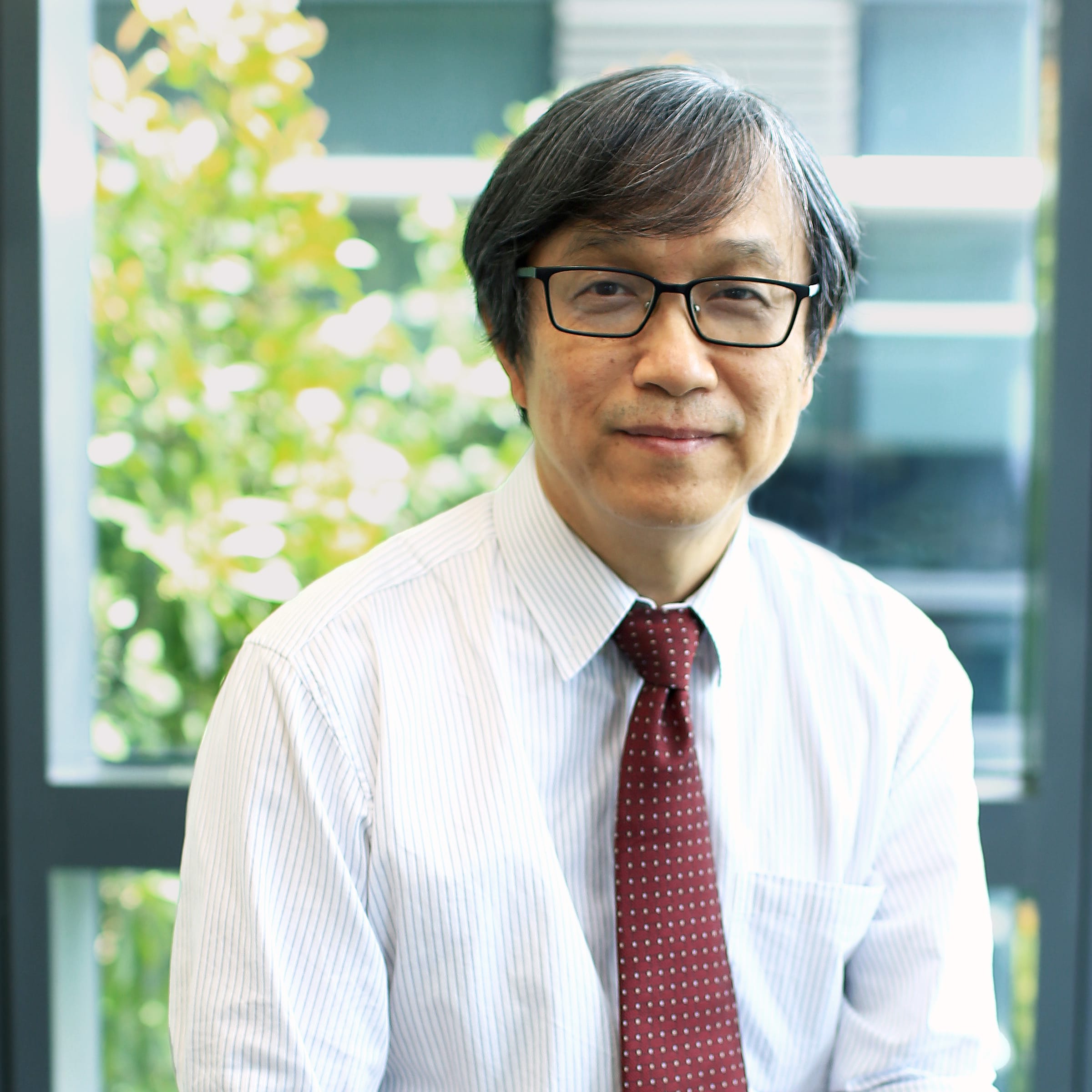 Portrait of Associate Professor James Alvin Low Yiew Hock
